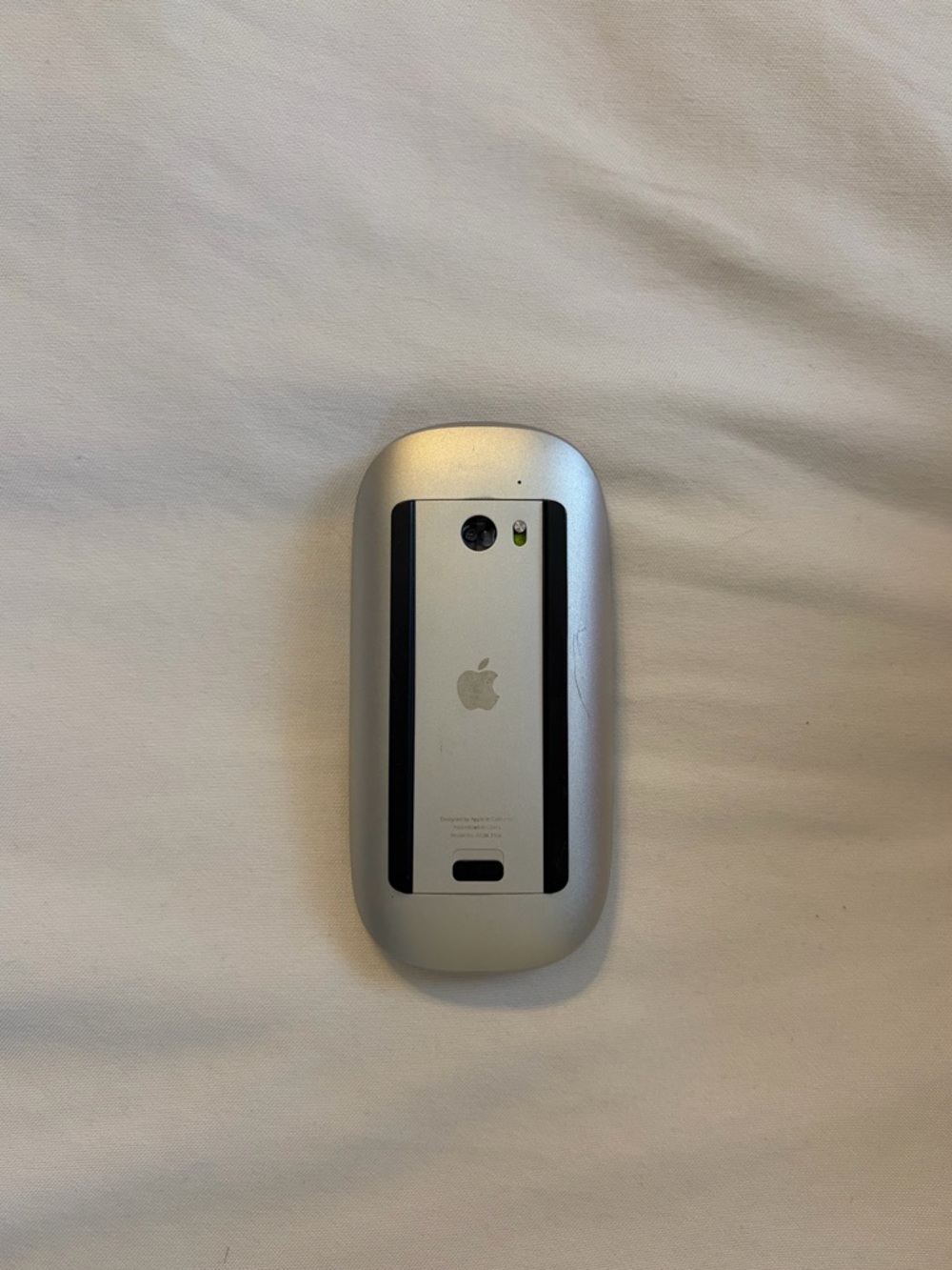 Apple Magic Wireless Mouse - Picture 2 of 4